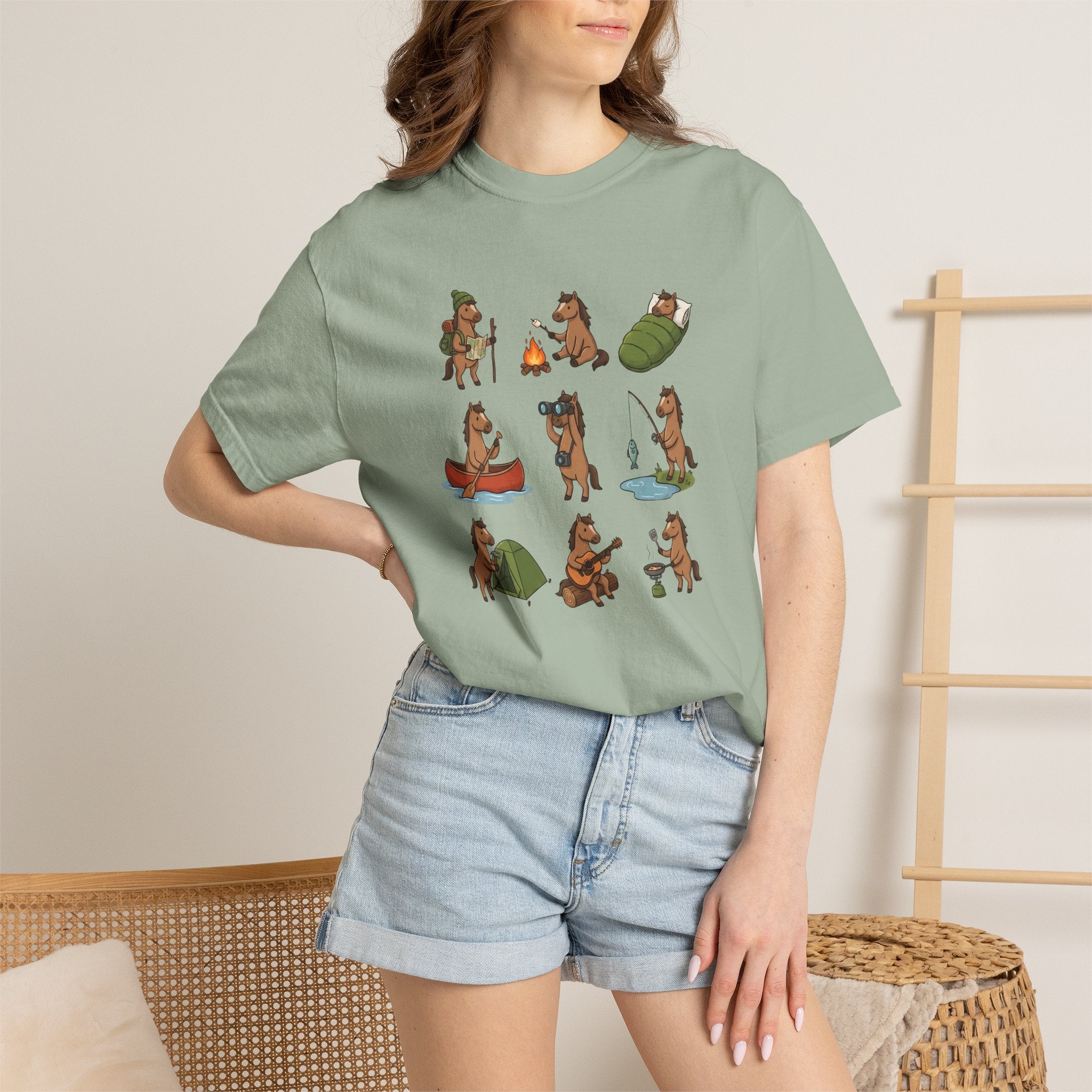 Camping horses Graphic Tee