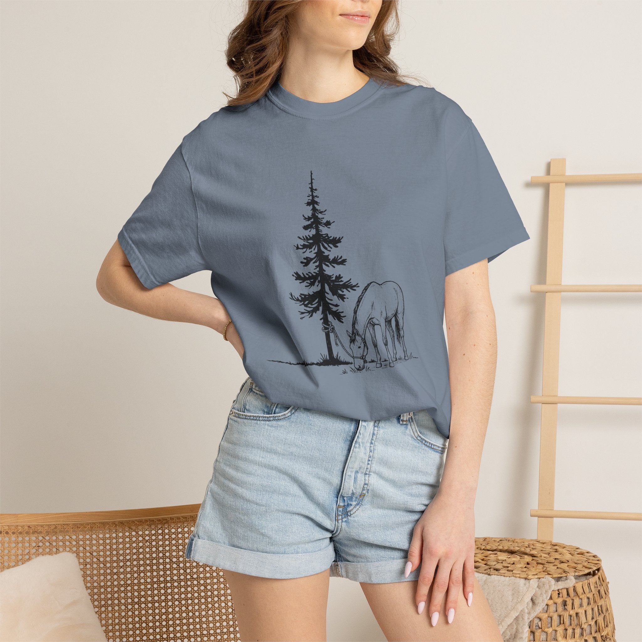 Horse & pine tree