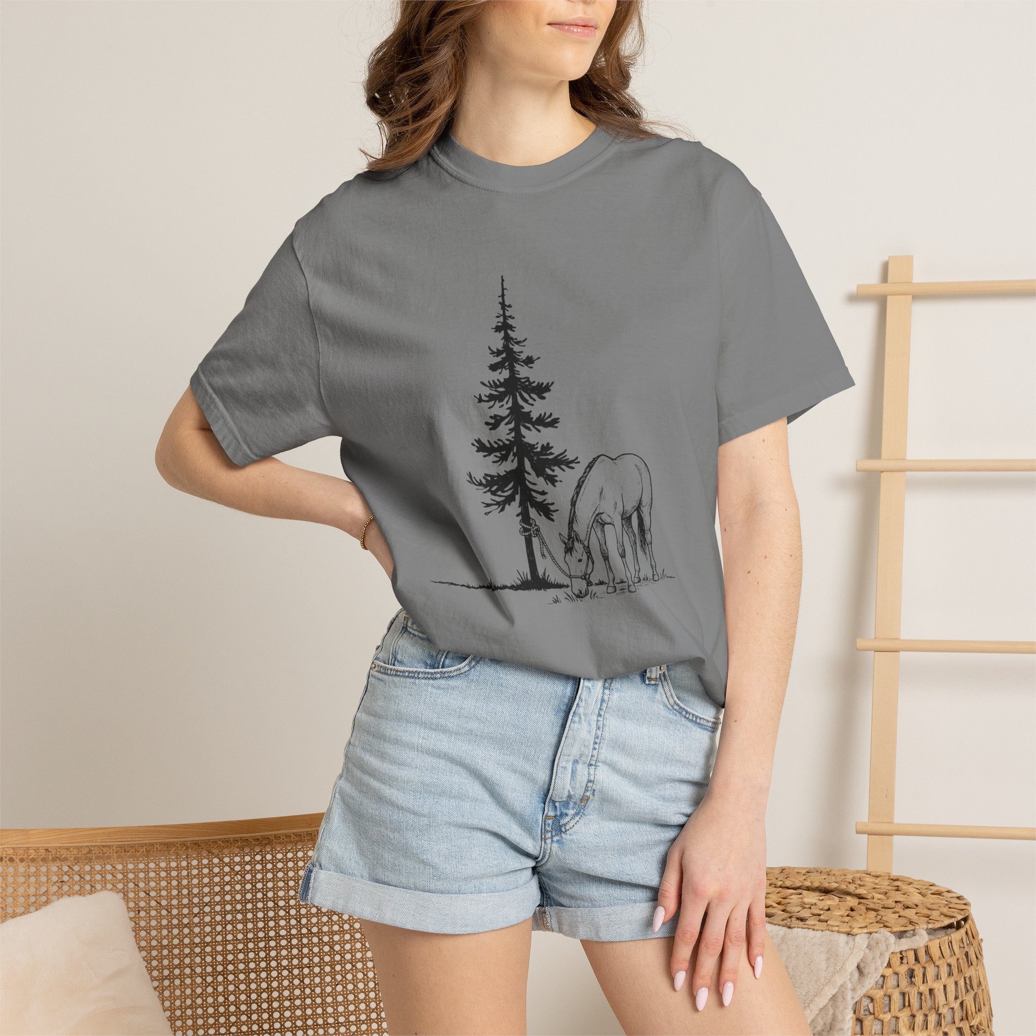 Horse & pine tree